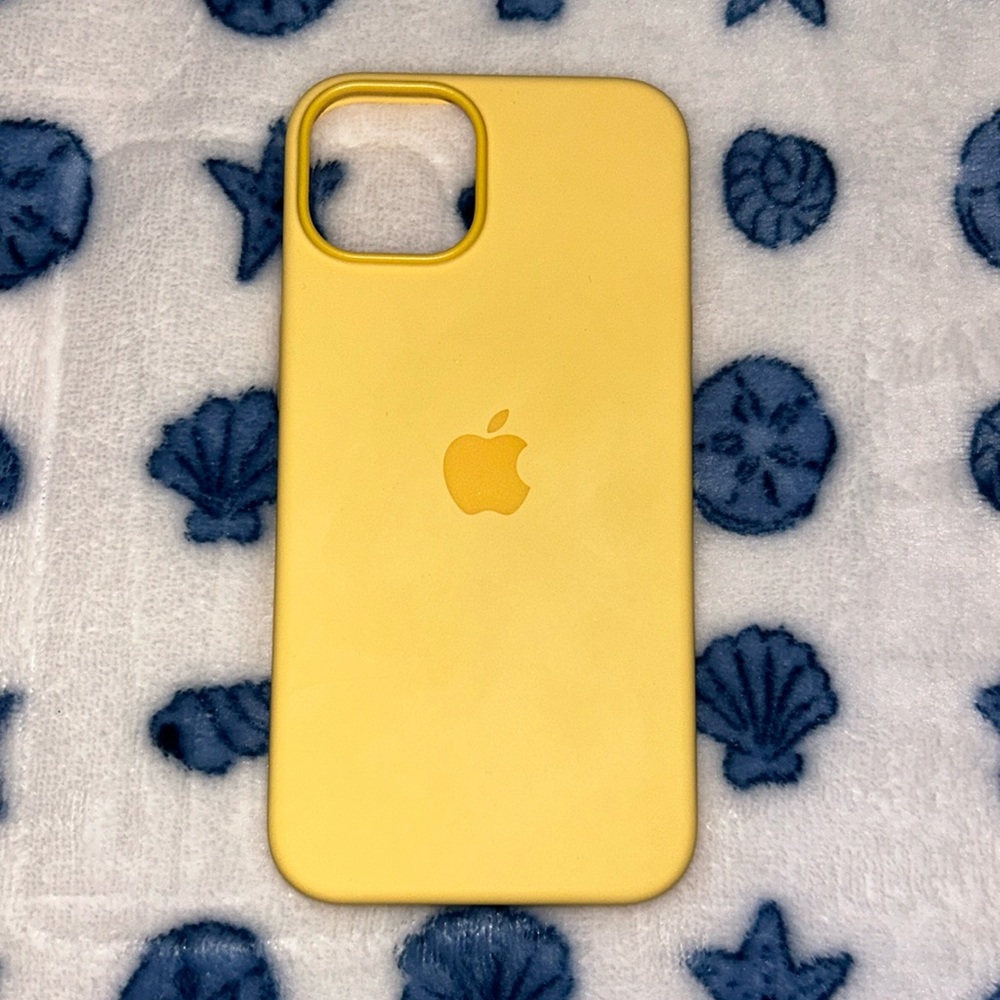 Apple IPhone 14 Silicone Phone Case